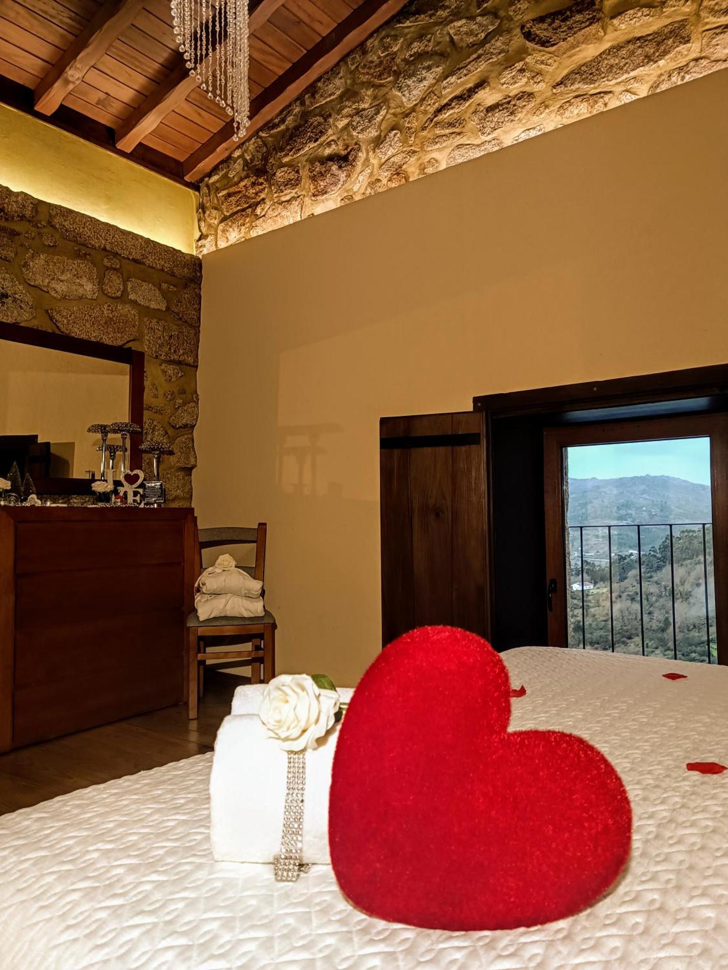 Casa Favo De Mel - Jacuzzi Privado & Lareira - Piscina Hotel Arcos de Valdevez Eksteriør billede