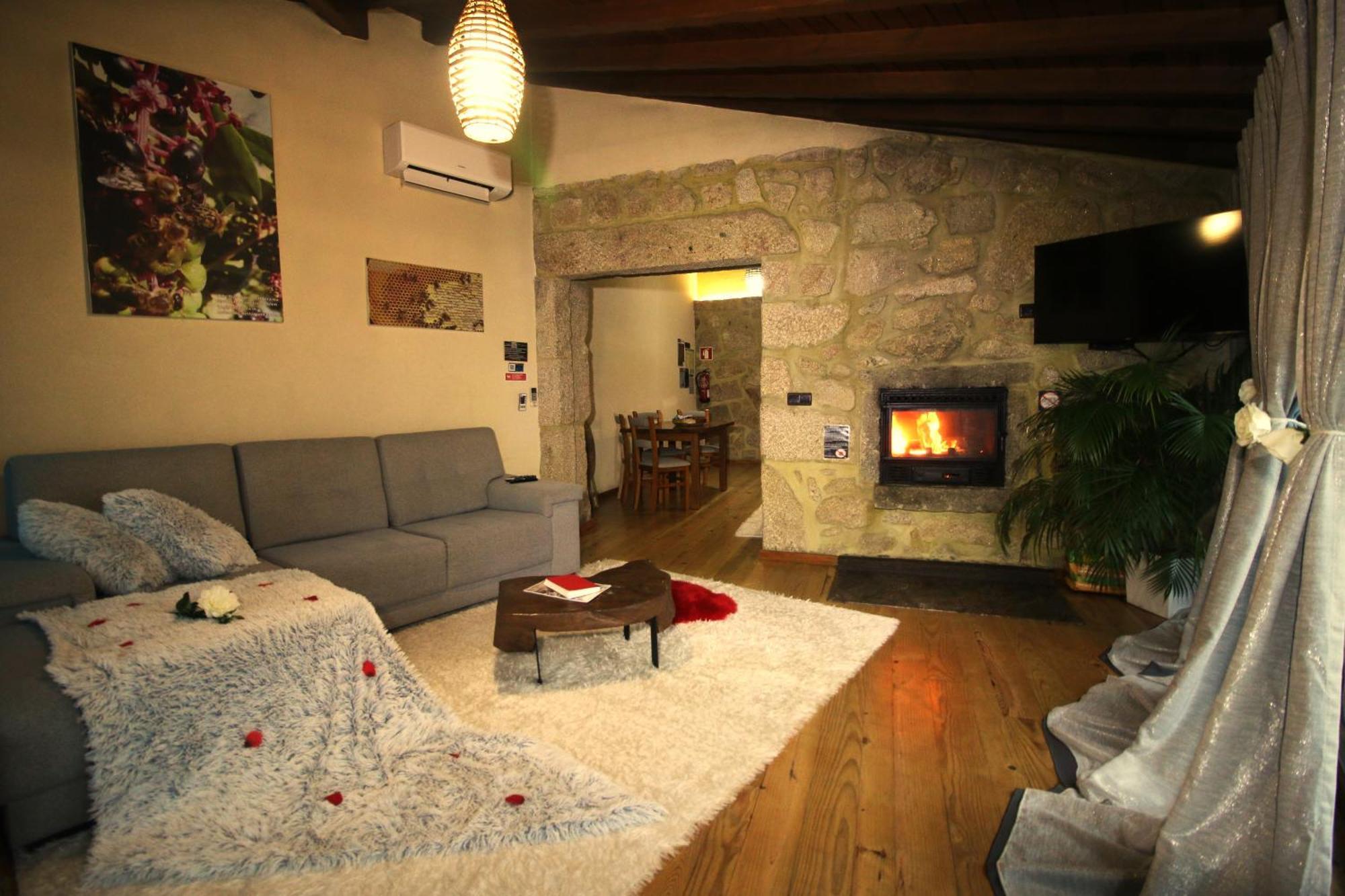Casa Favo De Mel - Jacuzzi Privado & Lareira - Piscina Hotel Arcos de Valdevez Eksteriør billede